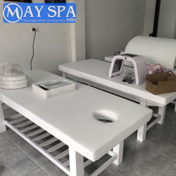 Giường Massage Spa chân gỗ màu trắng kích thước 185x75cm